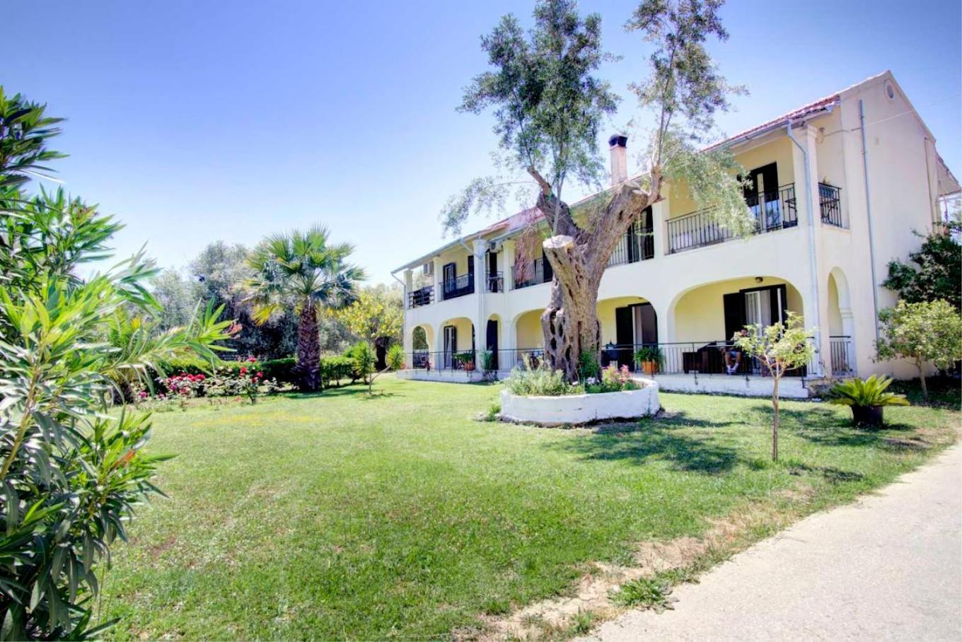 La Casa De Dalia Hotel Lefkimmi  Exterior photo